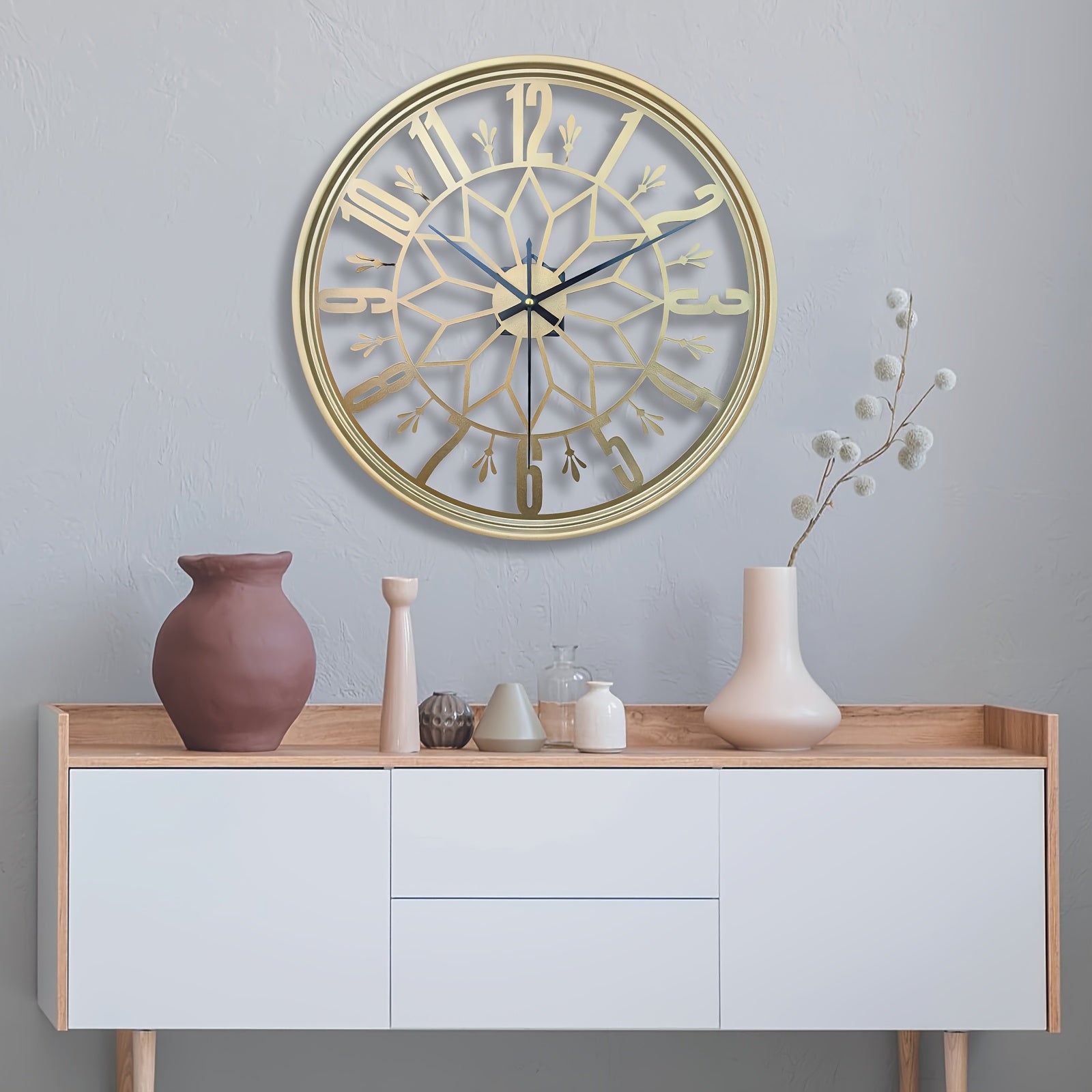 Silent Vintage Clock – Elegant Wall Accent