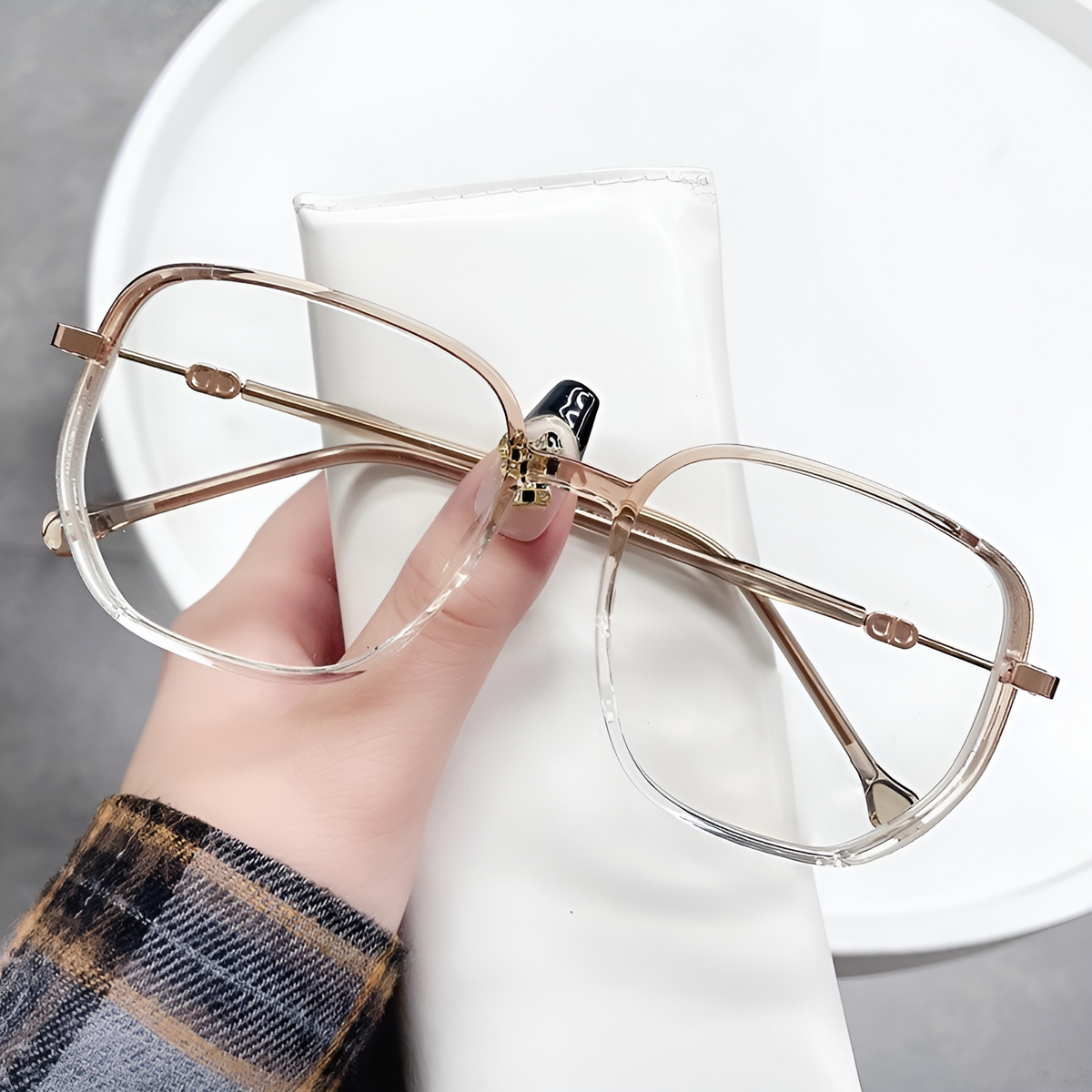 Instant Clarity – Achieve Crystal Clear Vision in Seconds | Buy 1 Get 1 Free