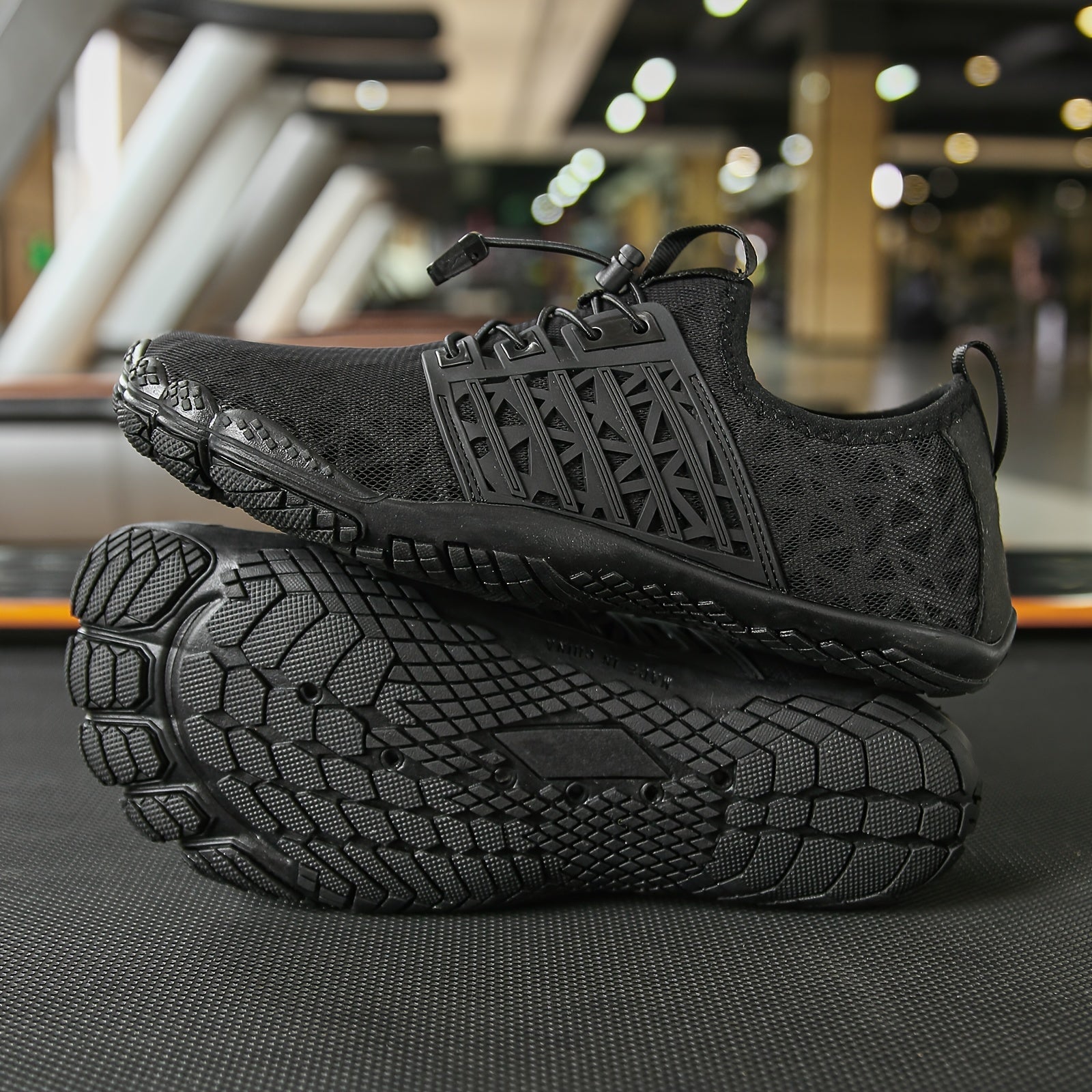 Lightweight Breathable Shoes for Water and Fitness Activities
