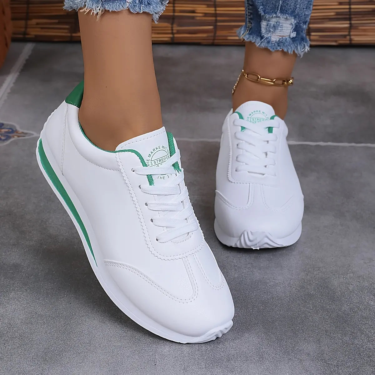 Women's Comfortable Sneaker | White