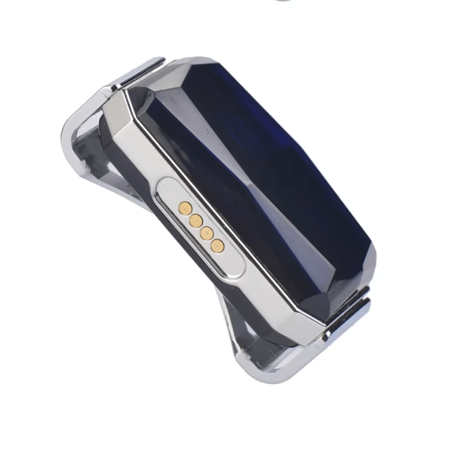 Compact Real-time GPS Tracker for Enhanced Safety in Daily Life