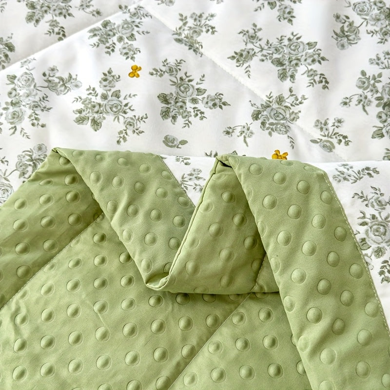 Lightweight Floral Summer Quilt for Breathable Sleep Comfort