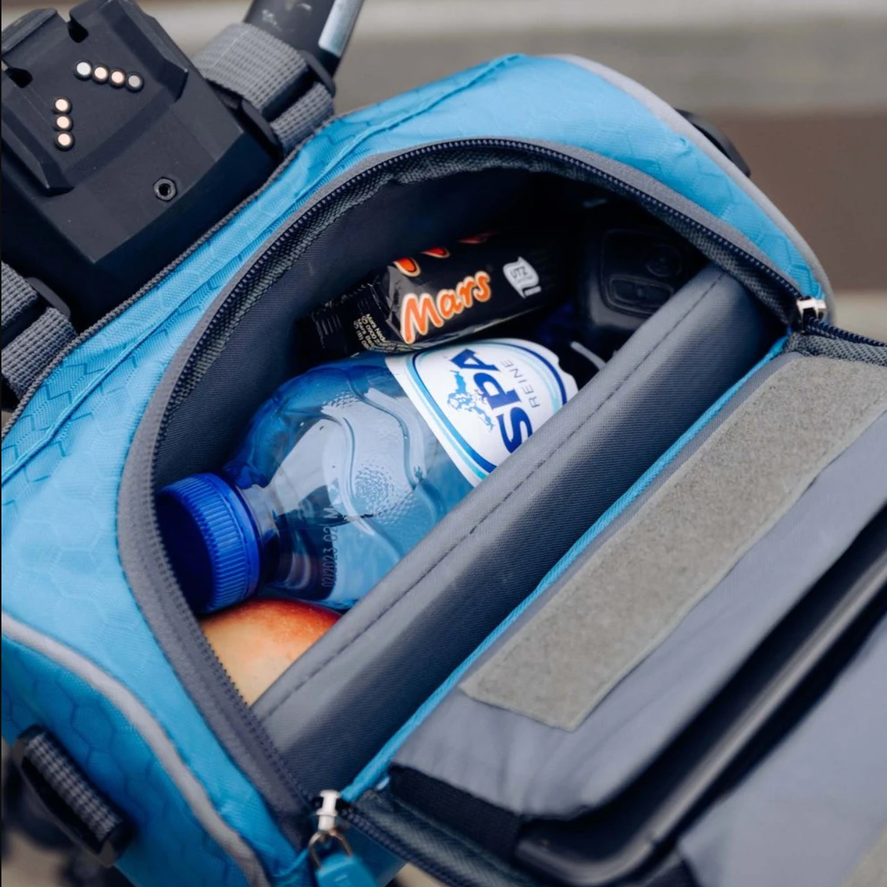 Compact Bike Handlebar Bag with Phone Pocket – Convenient Storage for On-the-Go