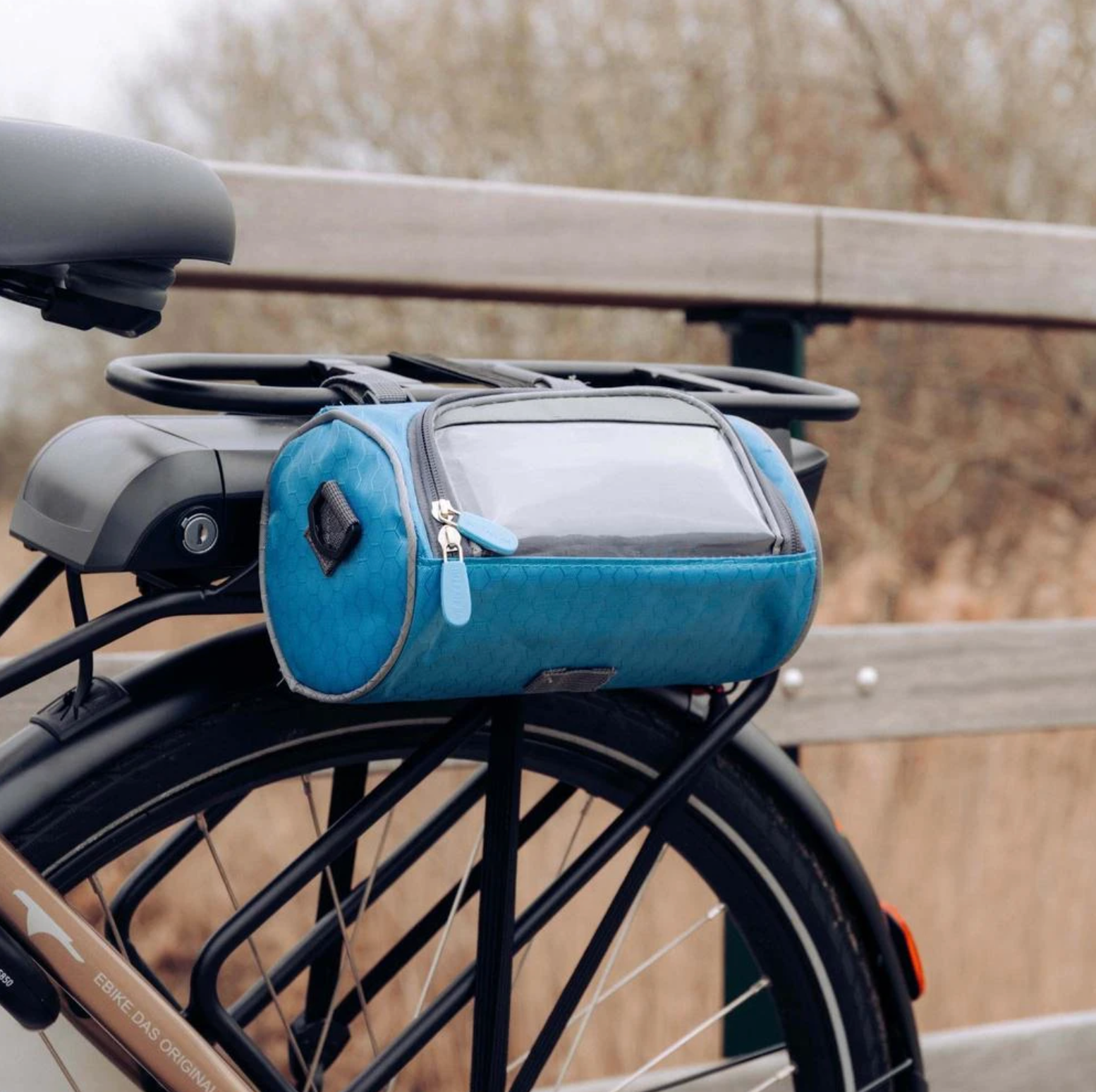 Compact Bike Handlebar Bag with Phone Pocket – Convenient Storage for On-the-Go