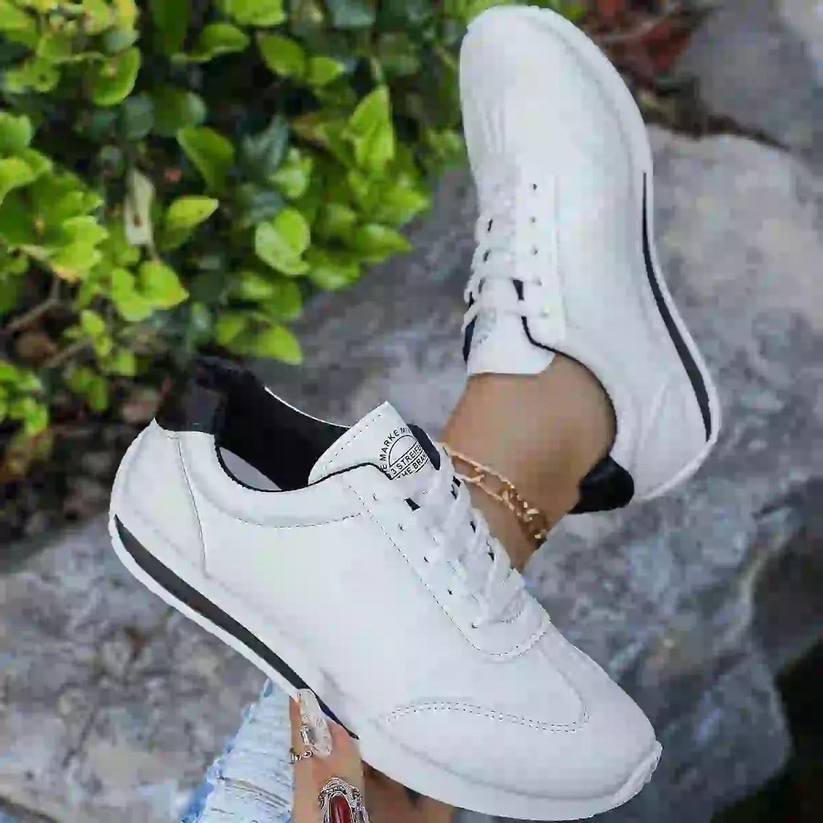 Women's Comfortable Sneaker | White